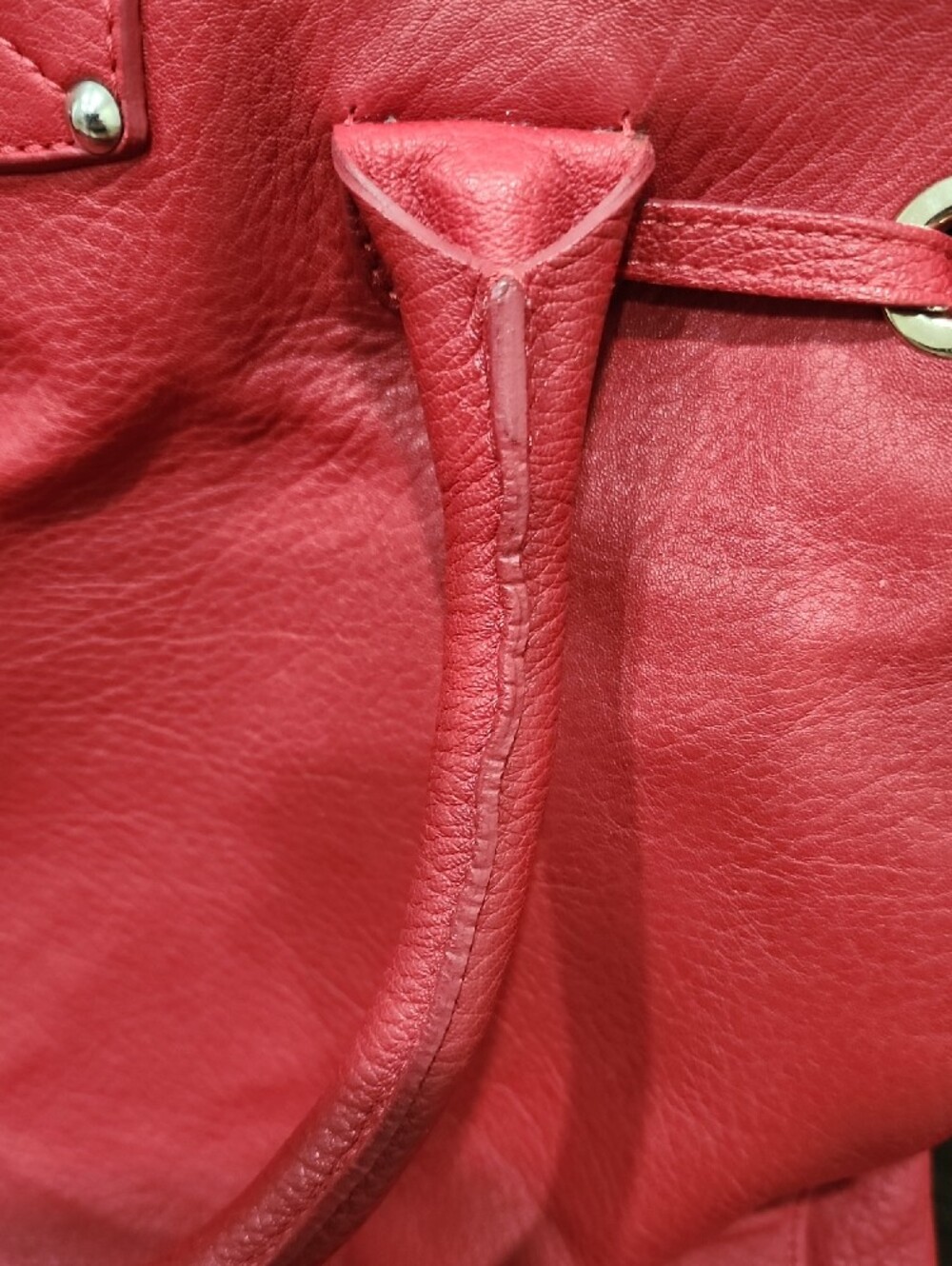 Jimmy Choo Red Pebbled Leather Satchel with Gold Hardware and Bow Accent - Picture 4 of 11